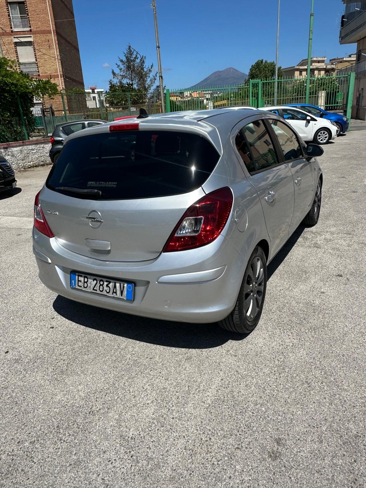 Opel Corsa 1.2 80CV 5 porte GPL-TECH Edition