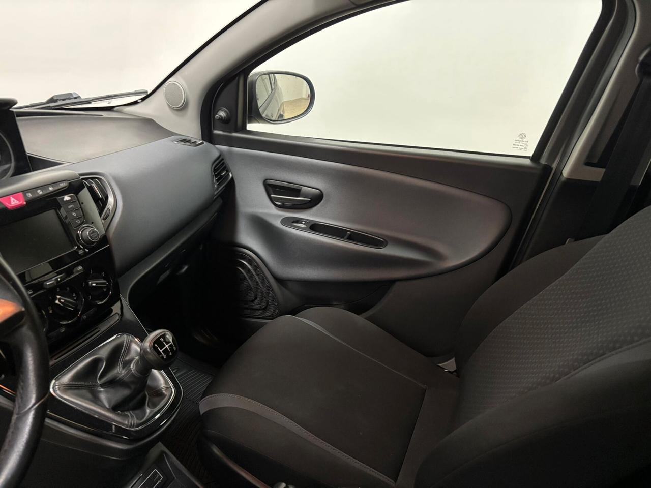 Lancia Ypsilon 1.3 MJT 16V 95 CV 5 porte S&S