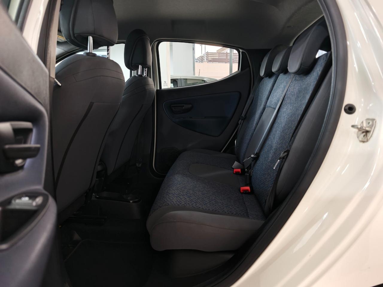 Lancia Ypsilon 1.0 Hybrid Gold 2023