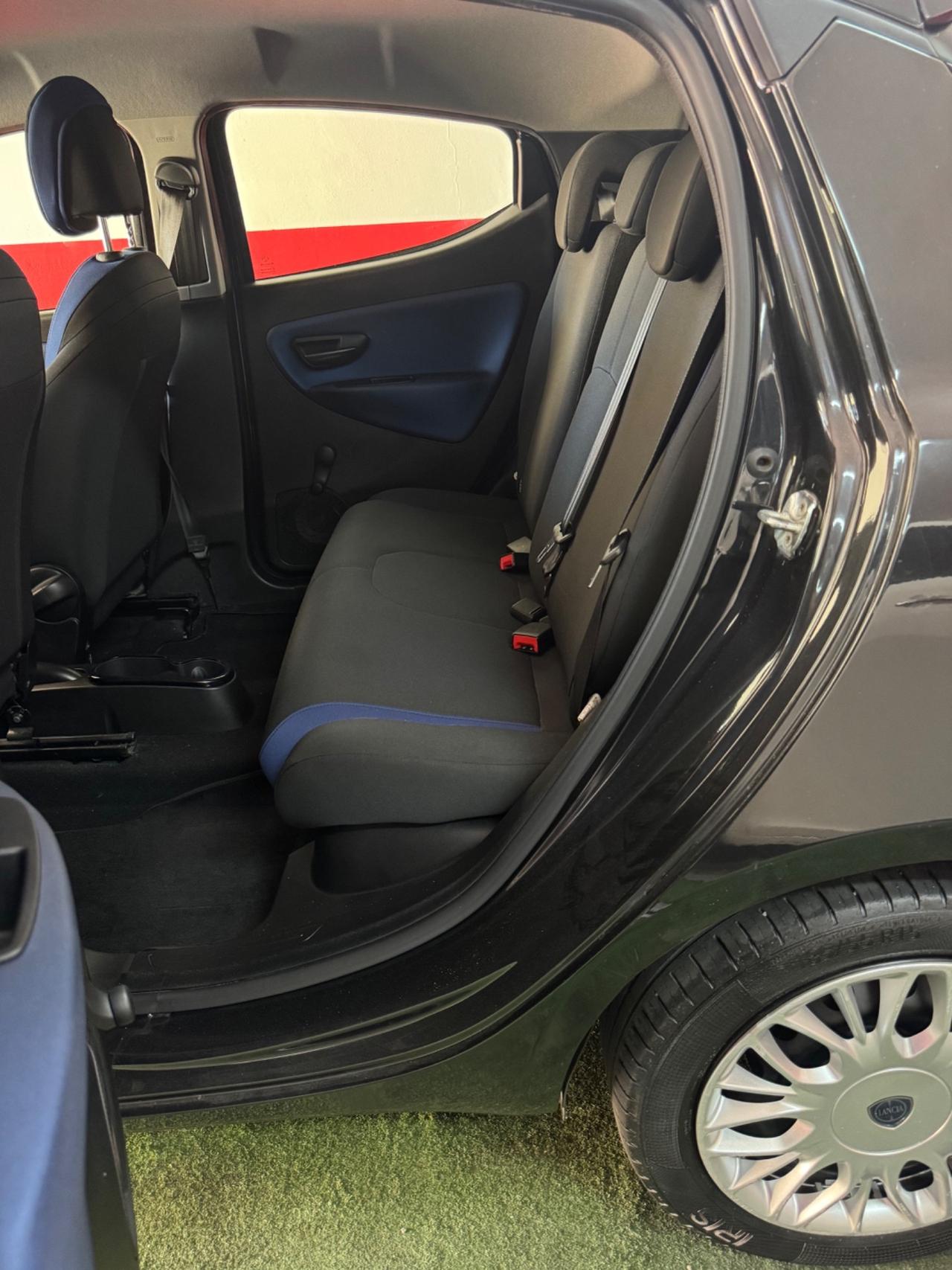 Lancia Ypsilon 1.2 69 CV 5 porte 130000 Chilometri