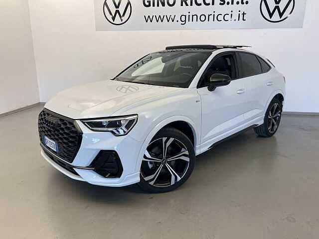 Audi Q3 SPB 35 TFSI S-tronic Identity Black