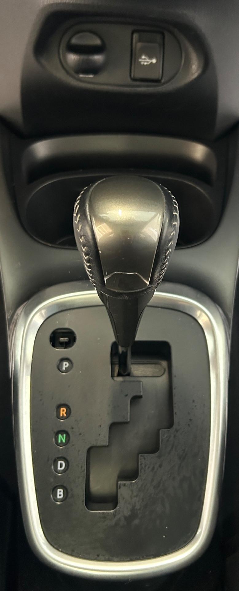 Toyota Yaris 1.5 Hybrid 55kw AUTOMATICA