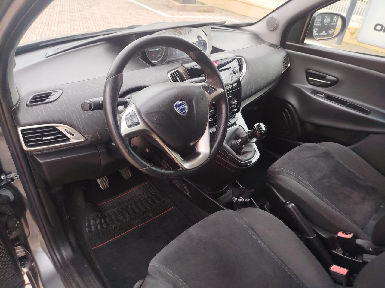 Lancia Ypsilon 1.2 69 CV 5 porte GPL Ecochic Gold