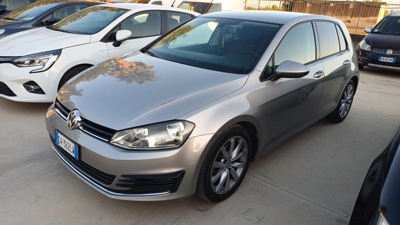 Volkswagen Golf Variant 1.6 TDI DPF Highline 2013