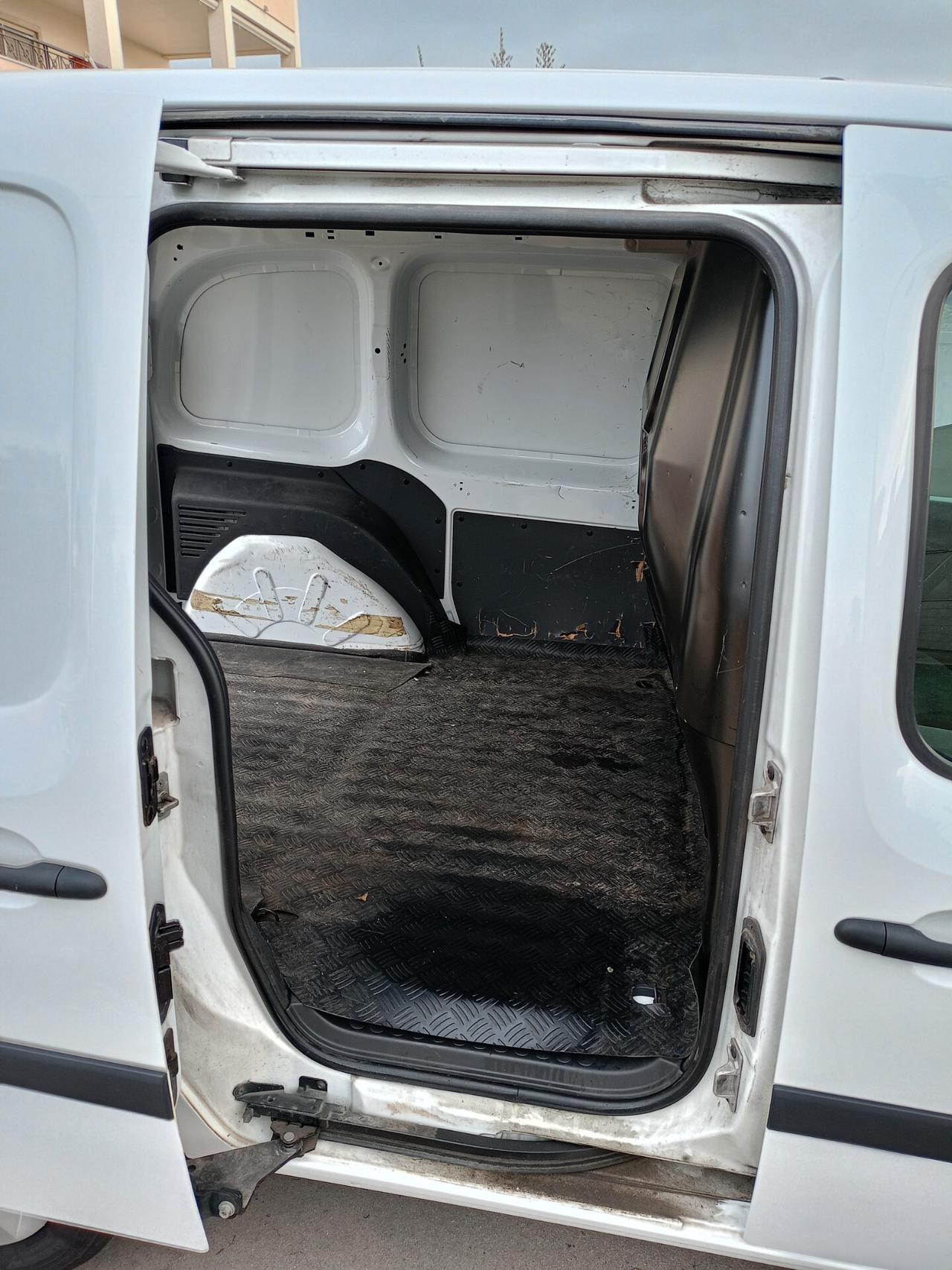 RENAULT KANGOO 3 POSTI 1500 DIESEL AUTOCARRO