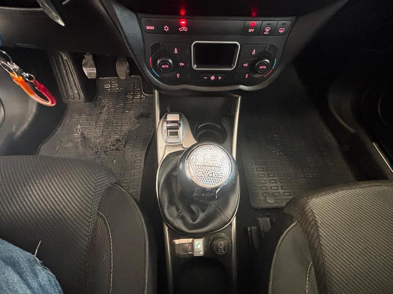 Alfa Romeo MiTo 1.3 JTDm 16V 90 CV Distinctive Sport Pack