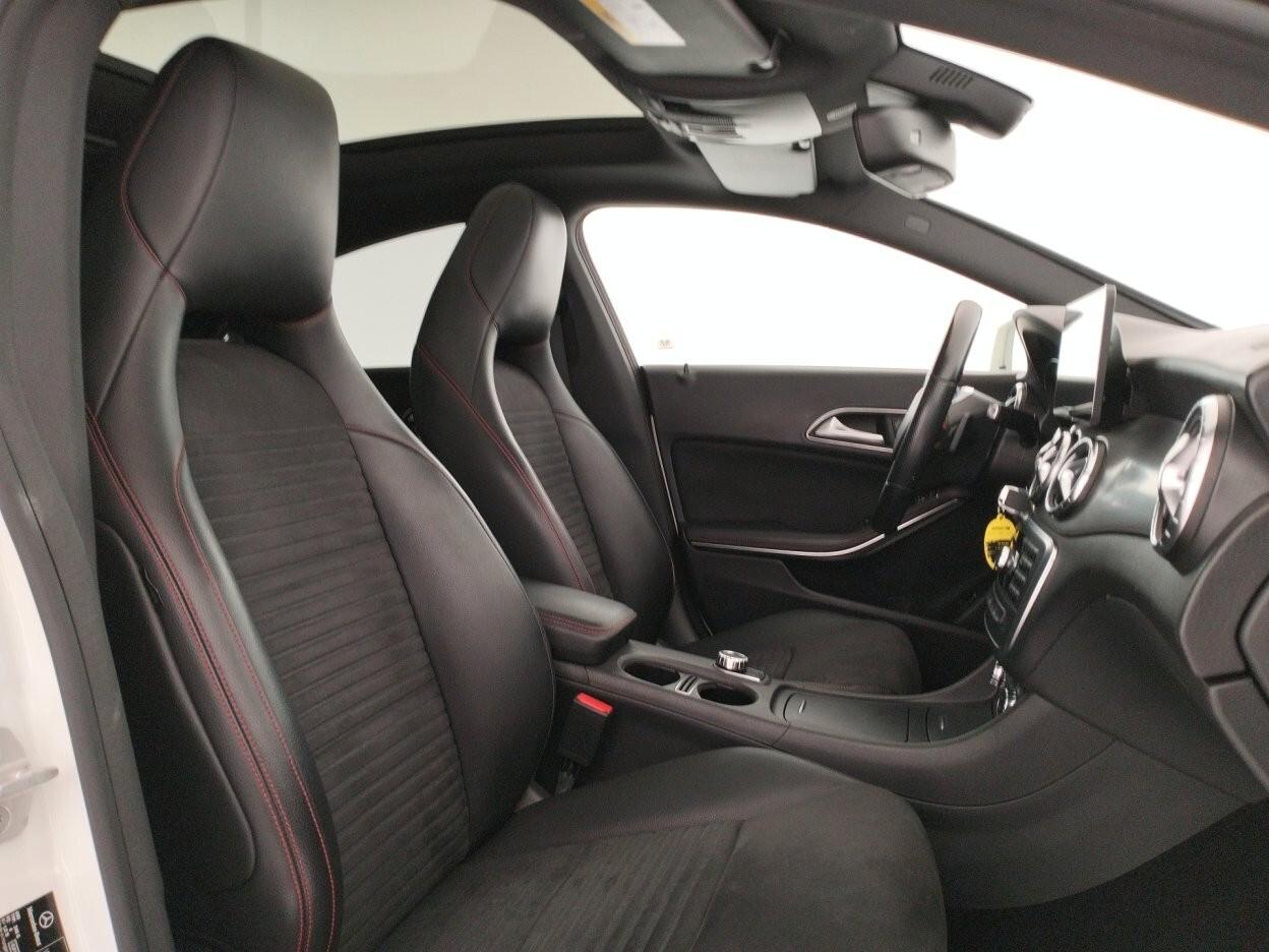 MERCEDES-BENZ CLA200 cdi Premium auto - TETTO PANORAMICO APRIBILE