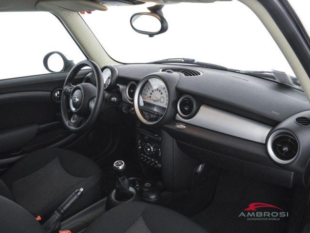 MINI One 1.6 16V One (72kW)