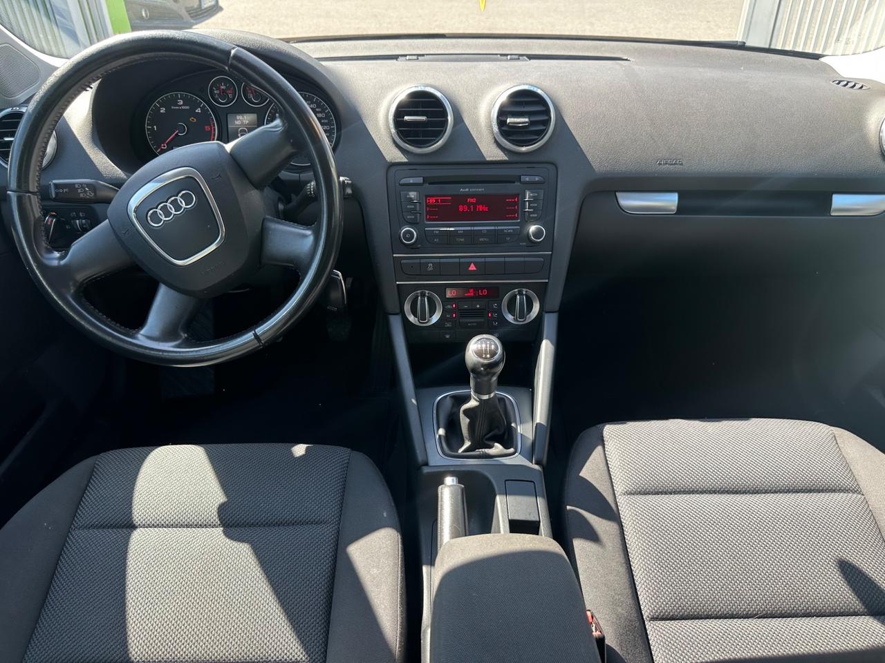 Audi A3 sportbak 1.6 90 CV 10/2013