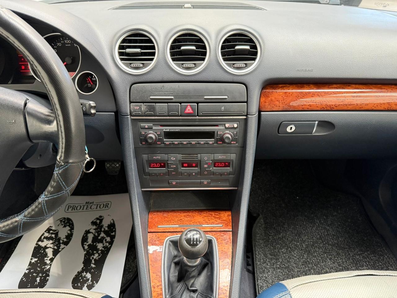 Audi A4 Cabriolet 2.5 V6 TDI 163 CV