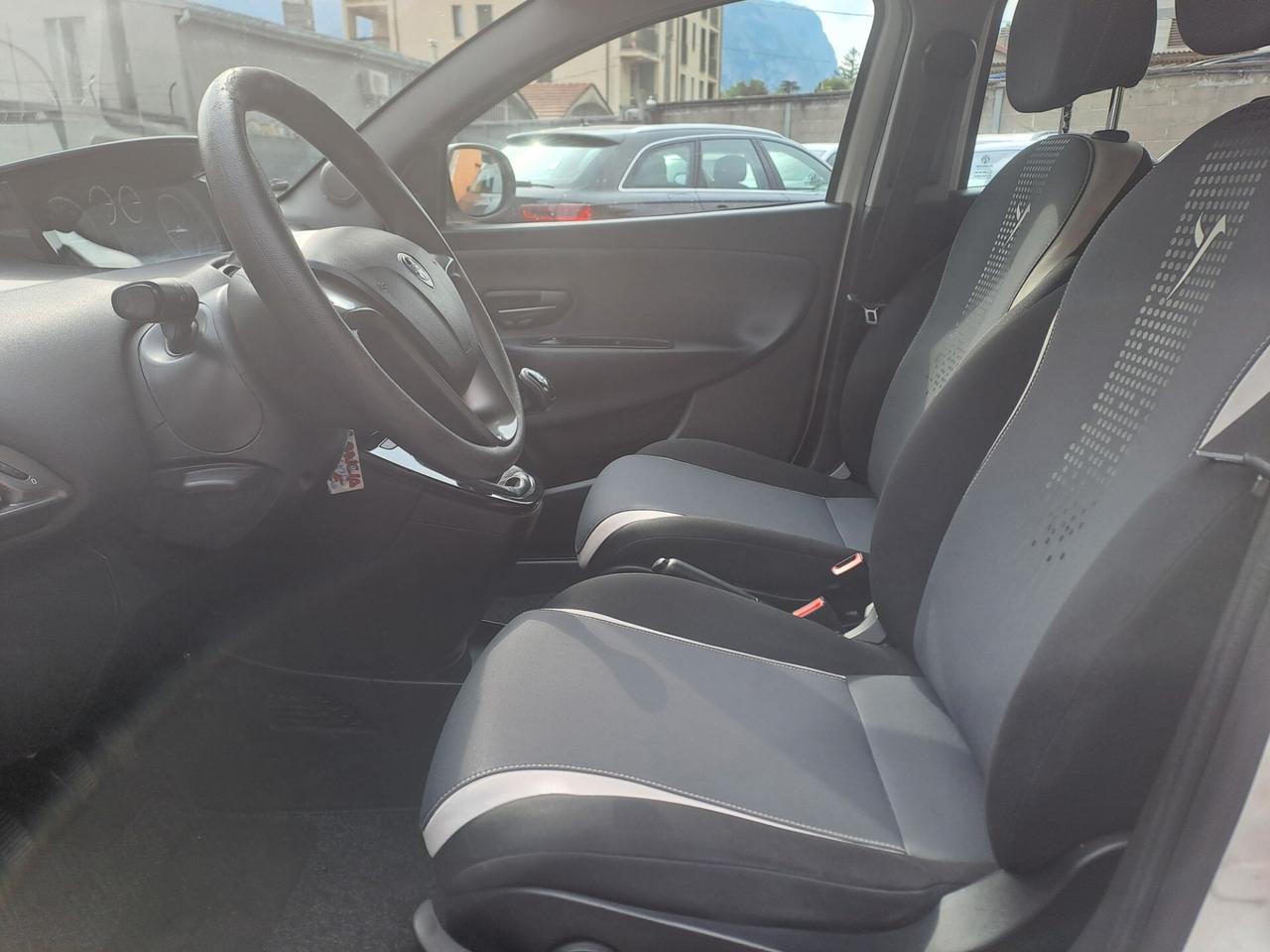 Lancia Ypsilon 1.3 MJT DIESEL *OK NEOPATENTATI*