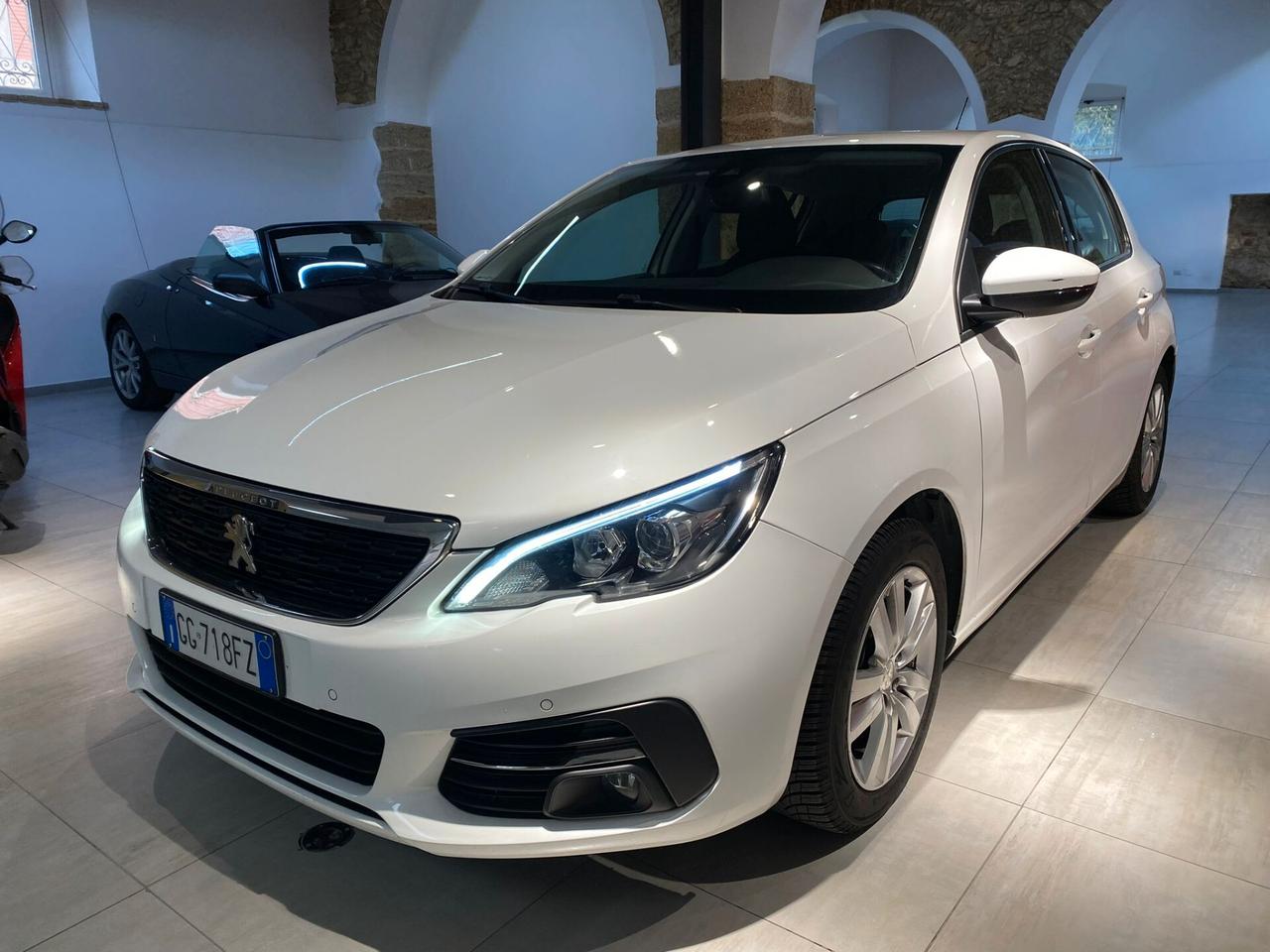 Peugeot 308 BlueHDi 130 S&S EAT8 Active Business