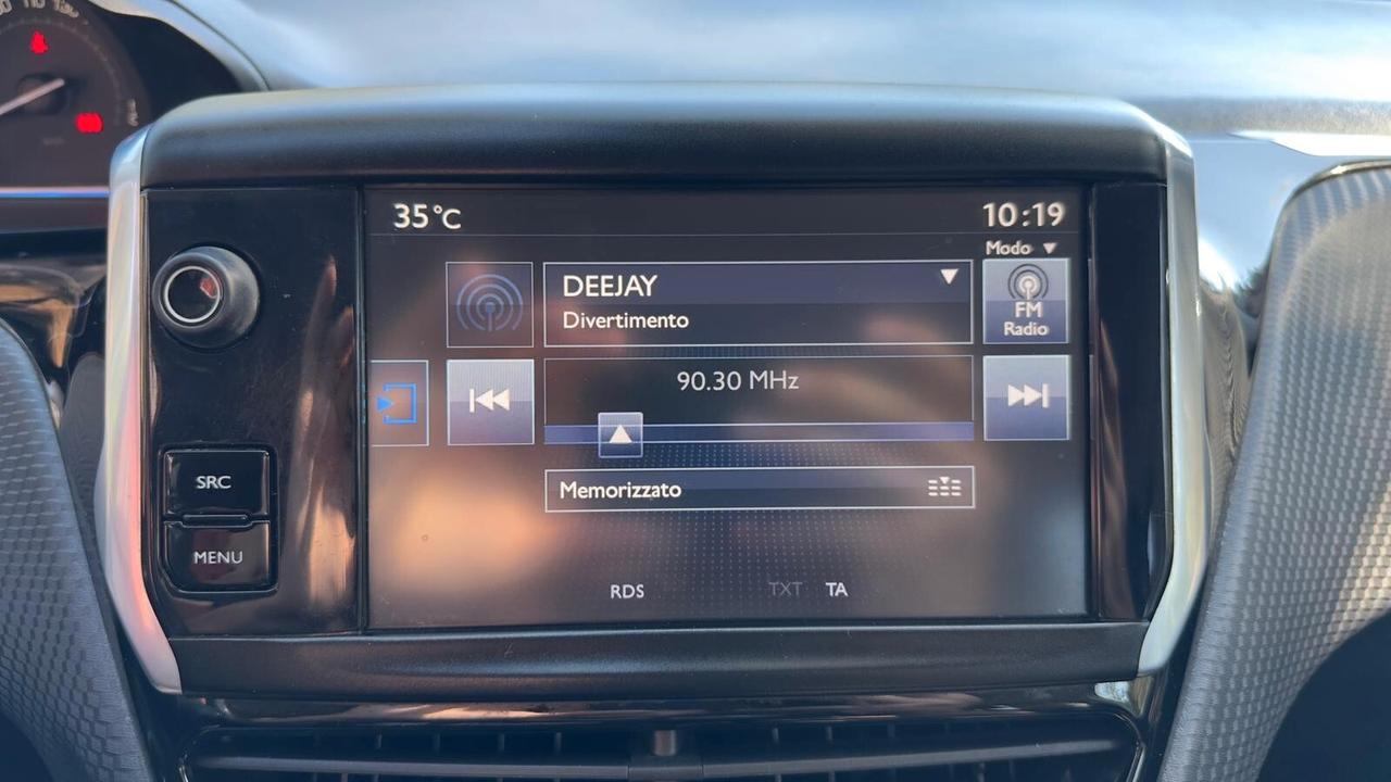 Peugeot 2008 BlueHDi 100 Black Matt 2015 LEGGI TESTO