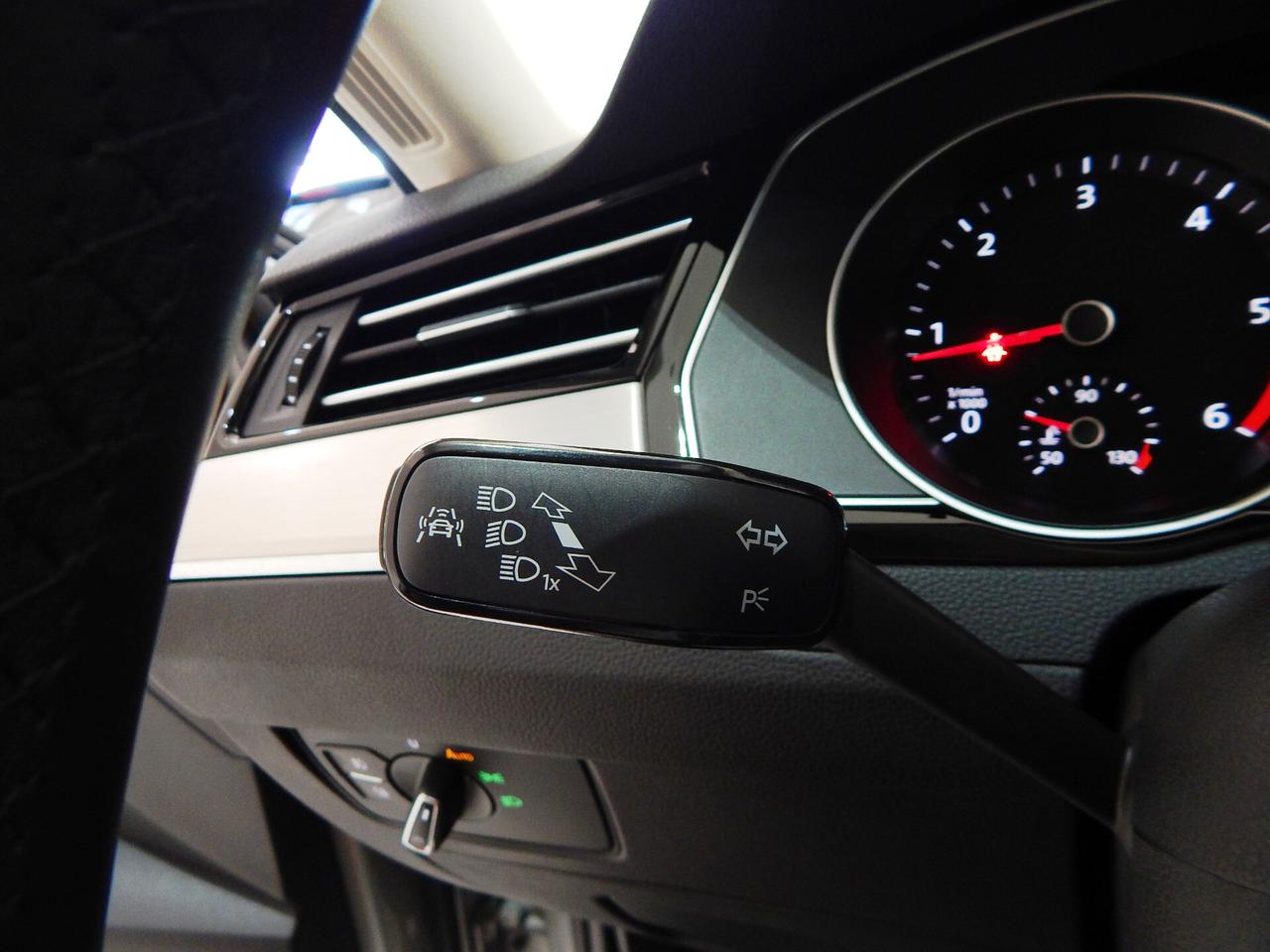 Volkswagen Passat Variant 2.0 TDI Highline 4motion 190cv DSG TETTO-NAVI-PELLE-LED
