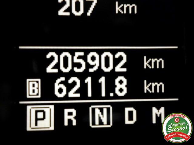 NISSAN Qashqai 2.0 dCi DPF Tekna 4X4