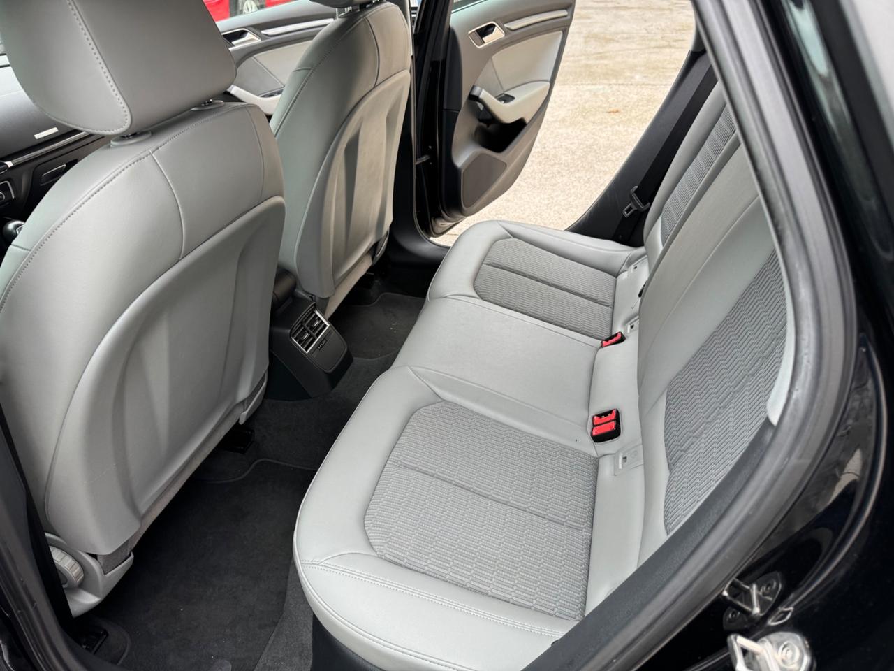 Audi A3 SPB 2.0 TDI S tronic Sport