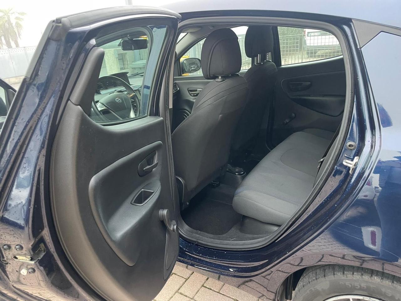 Lancia Ypsilon 1.2 69 CV 5 porte Platinum 51.000 km