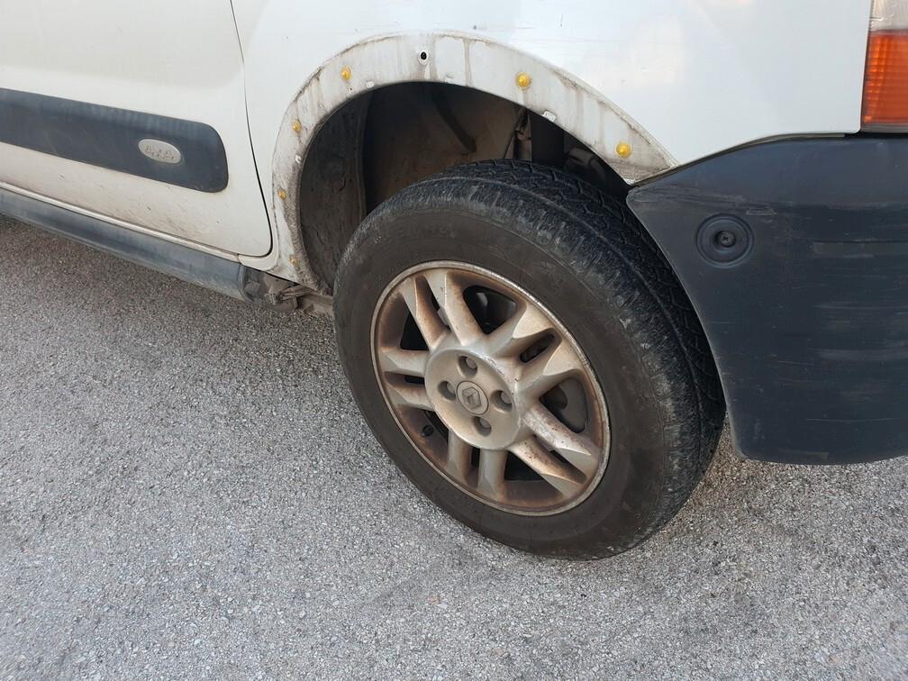 Renault Kangoo 1.9 dCi 80CV 4x4 5p. Edition