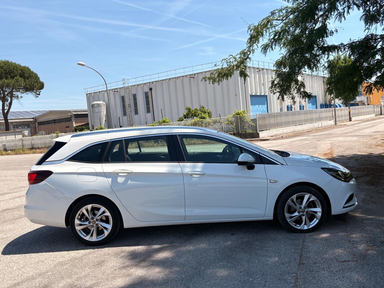 Opel Astra 1.6 CDTi 110CV Start&Stop Sports Tourer Business