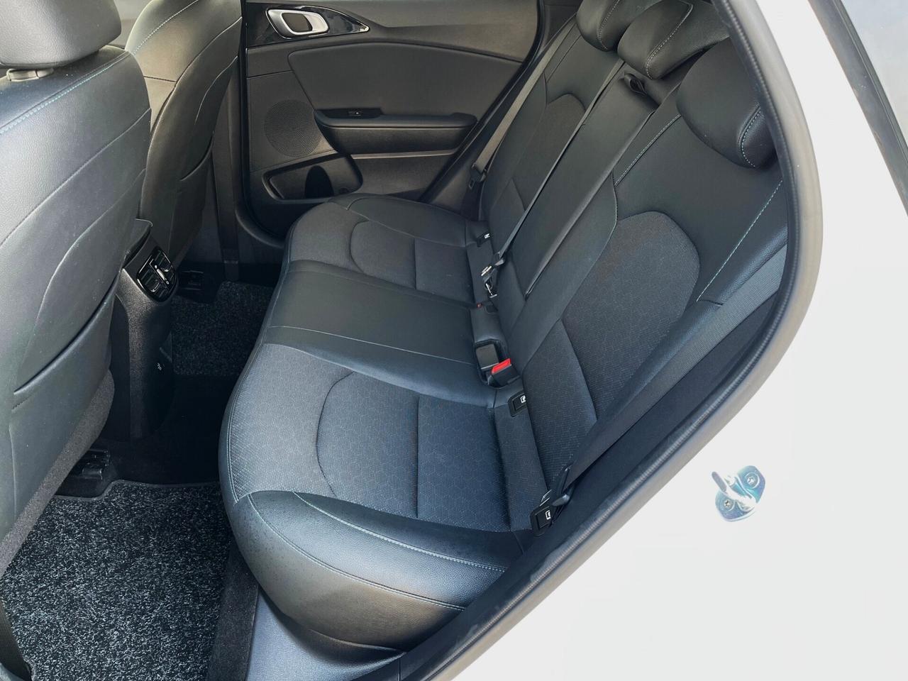 Kia Xceed 1.6 CRDi 136 CV MHEV DCT Style (Mild Hybrid)