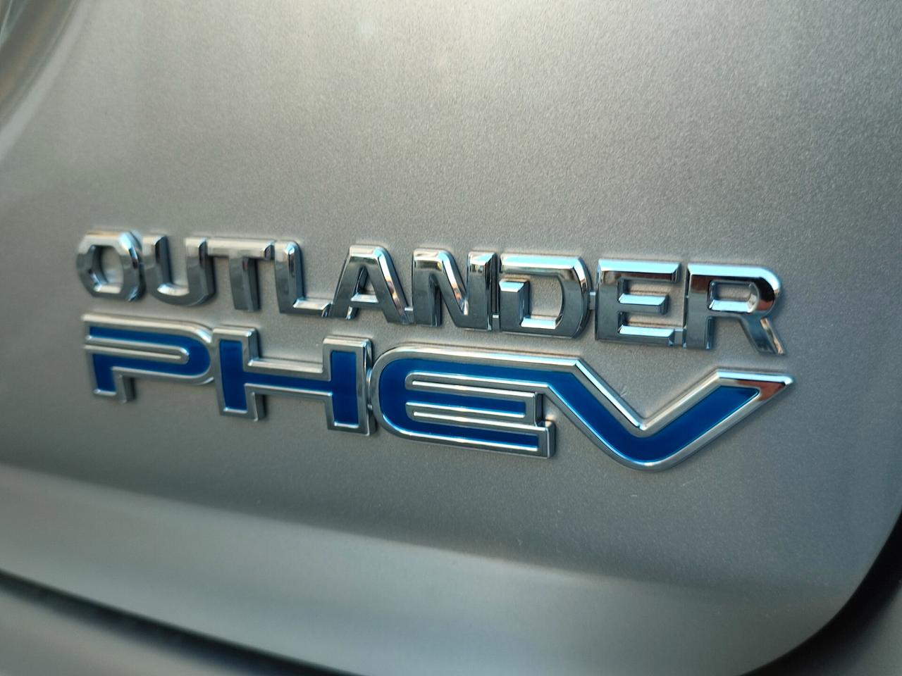 Mitsubishi Outlander 2.0 Hybrid 4WD PHEV Instyle Diamond SDA