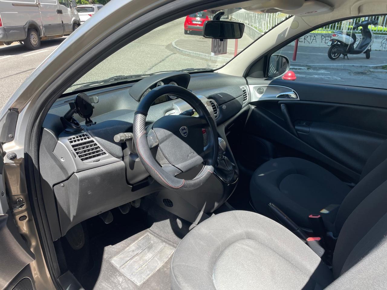 Lancia Ypsilon 1.2 69 CV/1PROP/GARANZIA 12 MESI