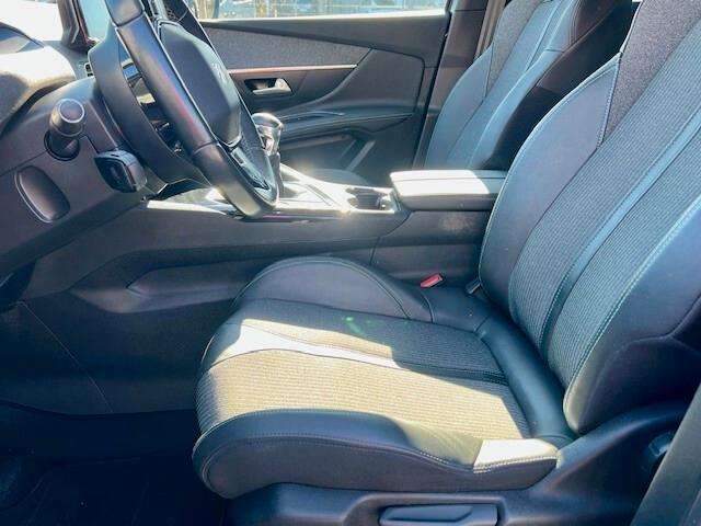 Peugeot 3008 PureTech 1.2 Turbo 130 cv - 2021