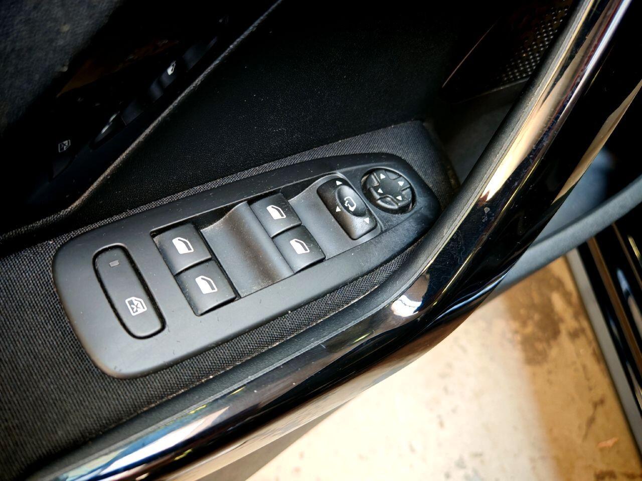Peugeot 208 1.4 HDi 5 porte Allure