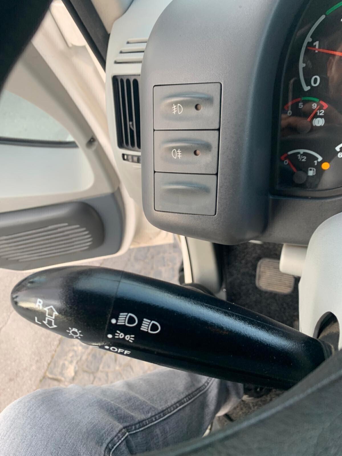 Daewoo AVIA - RIBALTABILE TRILATERALE-Portata 32 Q.li