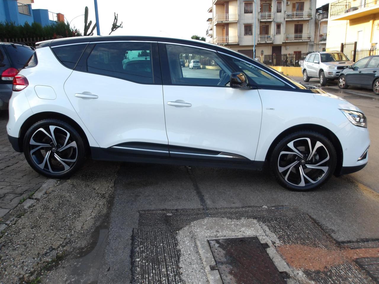 Renault Scenic 1.5 dci energy Bose 110cv edc