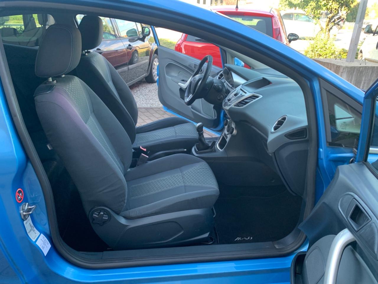 Ford Fiesta 1.4 3 porte Bz.- GPL Titanium