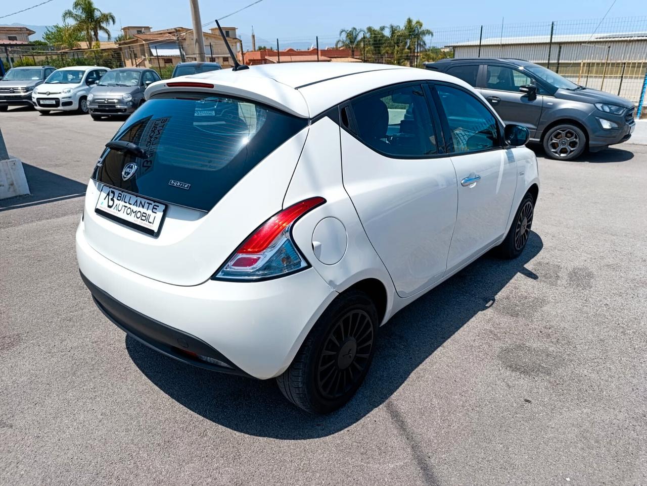 Lancia Ypsilon 1.0 FireFly 5 porte S&S Hybrid Ecochic 2021