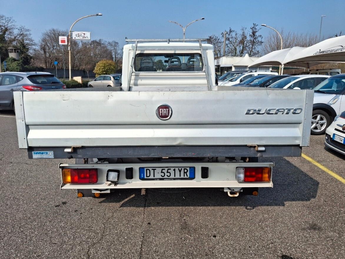 Fiat Ducato 33 2.3 MJT 120cv Cassonato