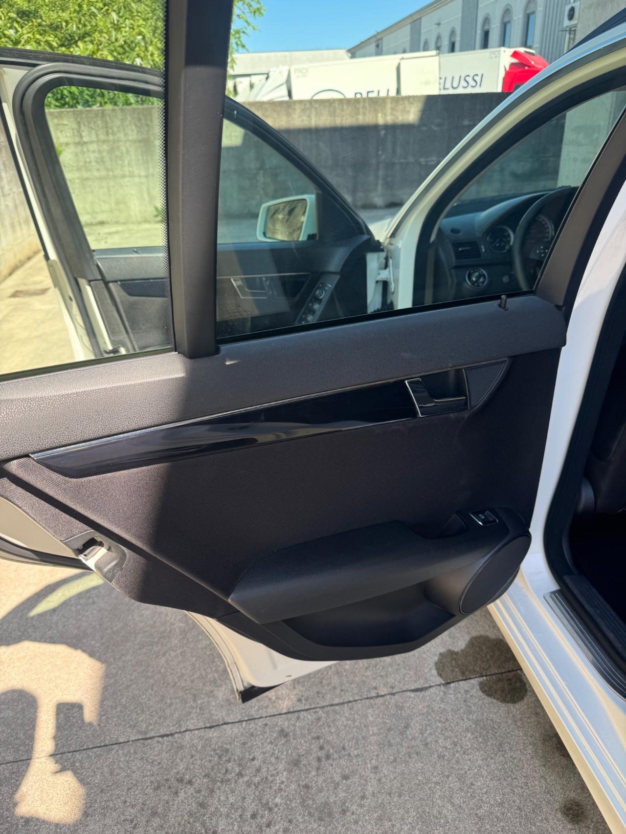 Mercedes-benz C 220 CDI S.W. BlueEFFICIENCY Executive