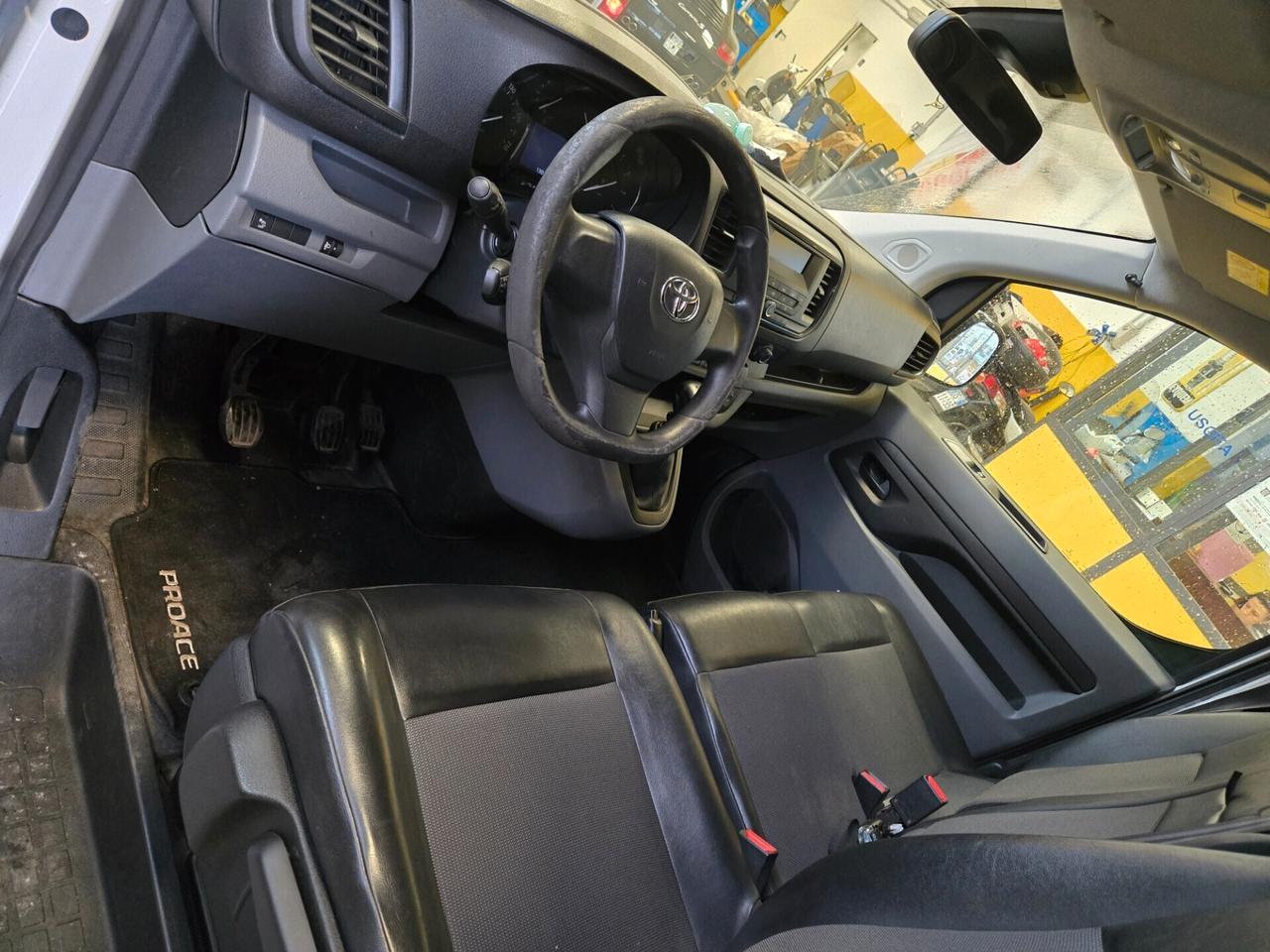 Toyota Proace PASSO LUNGO L2D14Q IVA ESPOSTA