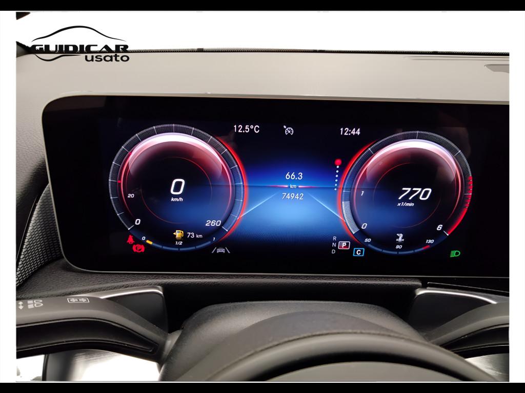 Mercedes-Benz GLB - X247 2019 - GLB 180 d Sport auto