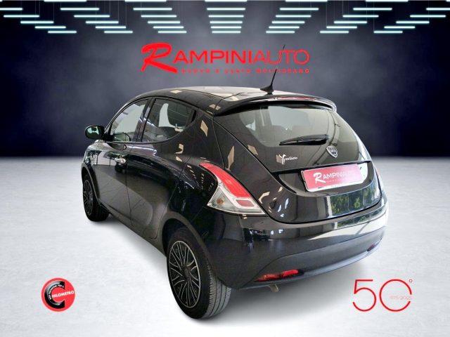 LANCIA Ypsilon 1.0 FireFly Hybrid Km 35.000 Iva Esposta