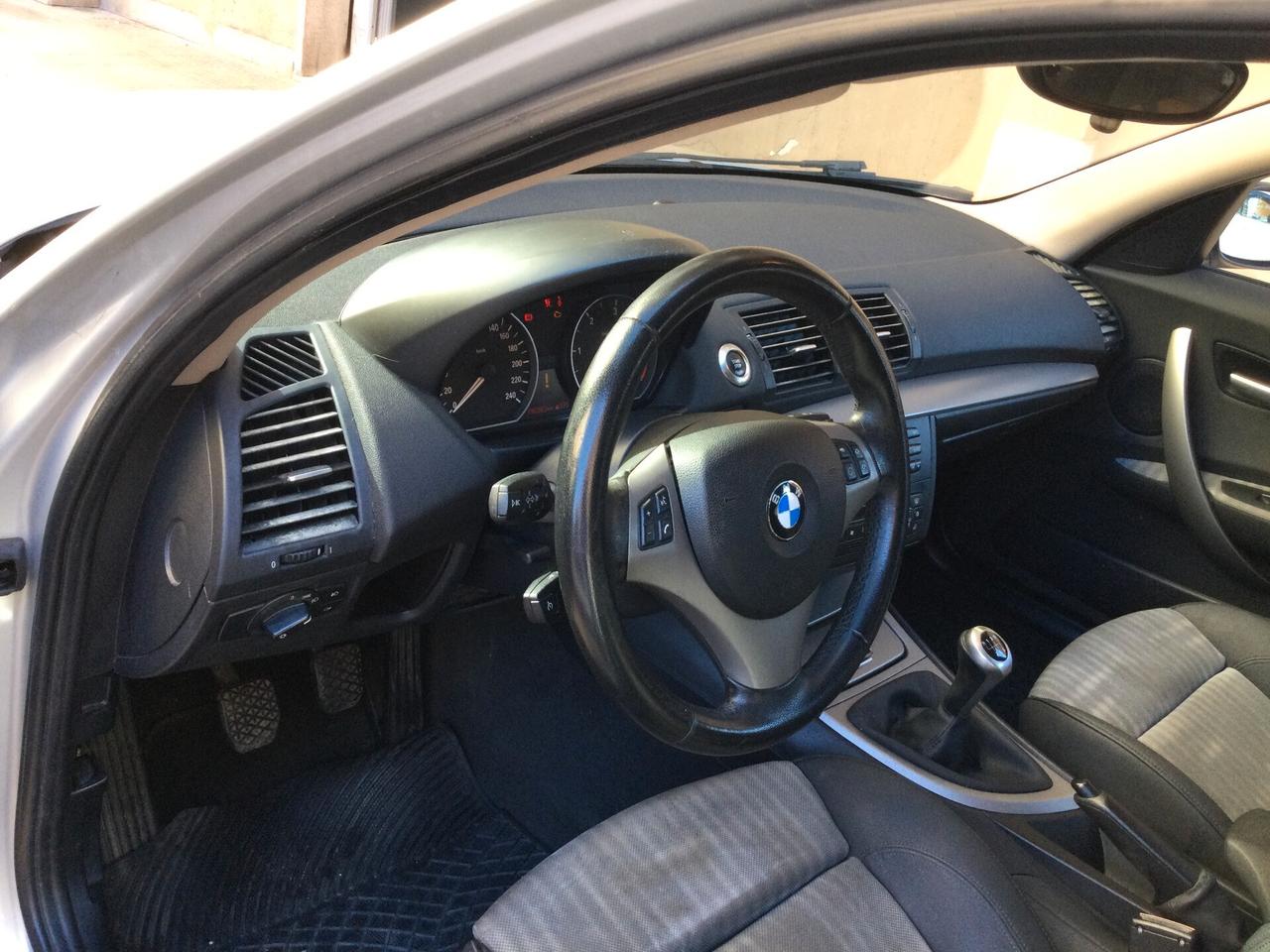 Bmw 118d cat 5 porte Attiva