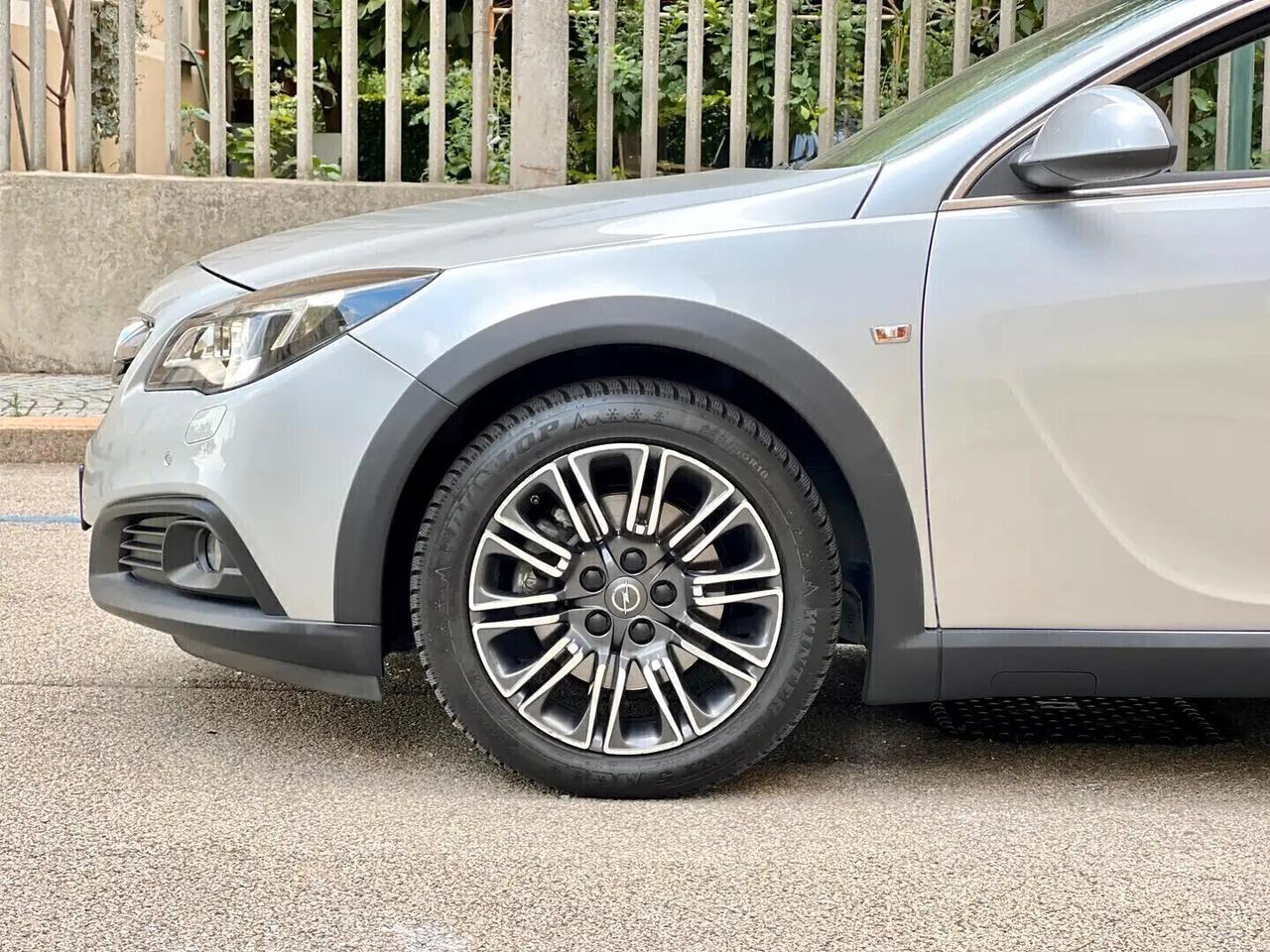 Opel Insignia 2.0 BiTurbo CDTI 4x4 aut. Country Tourer