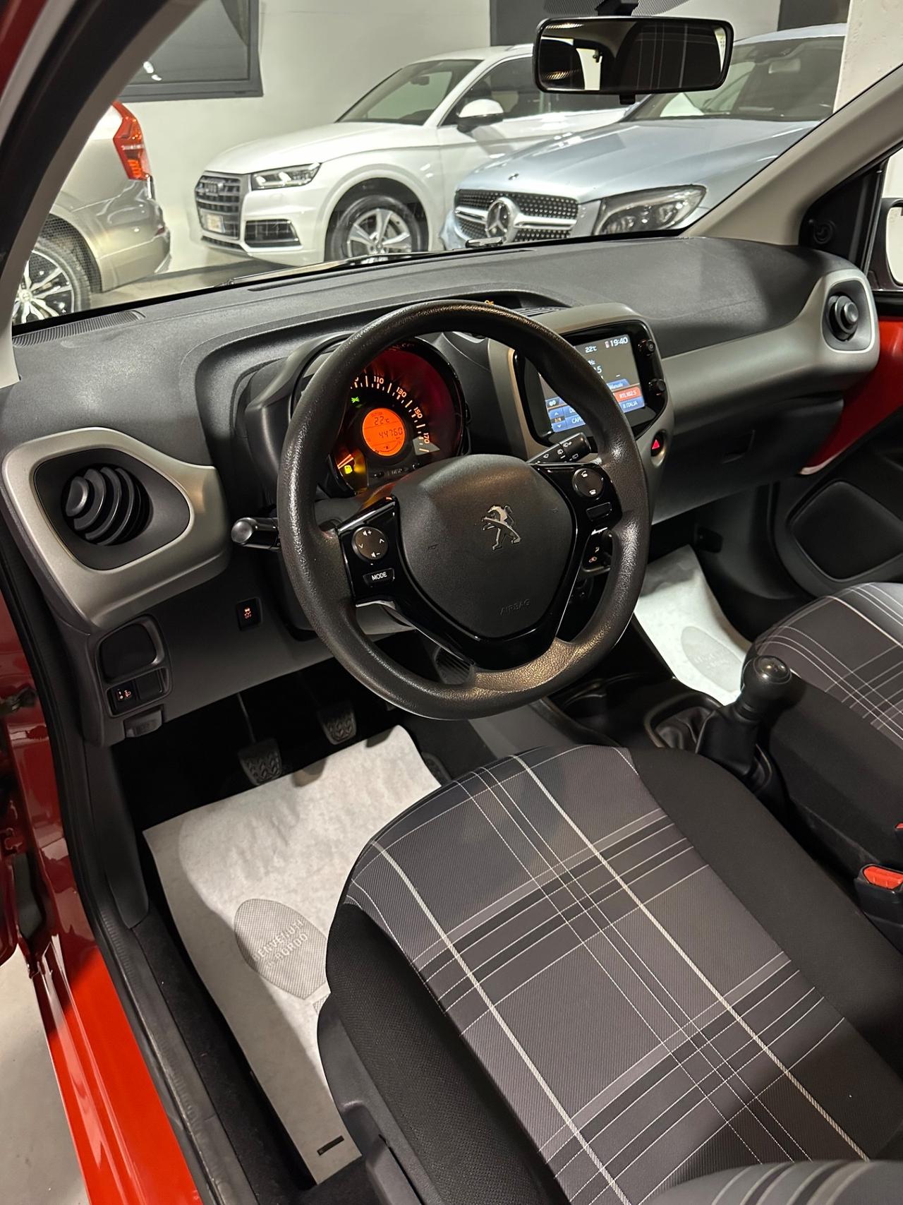 Peugeot 108 VTi 68 5 porte Allure TOP!