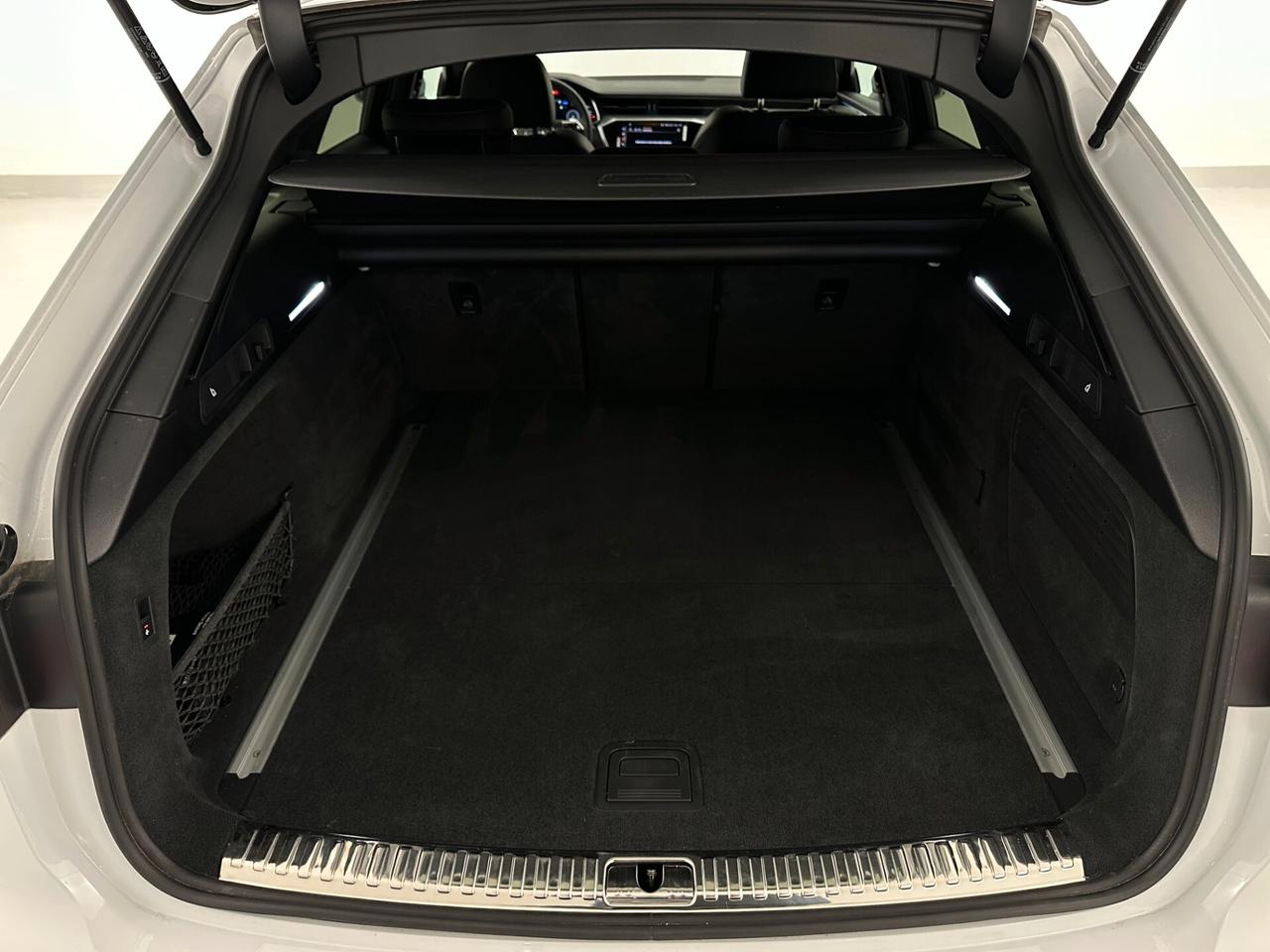 Audi A6 Avant 40 2.0 TDI quattro ultra S tronic line edition