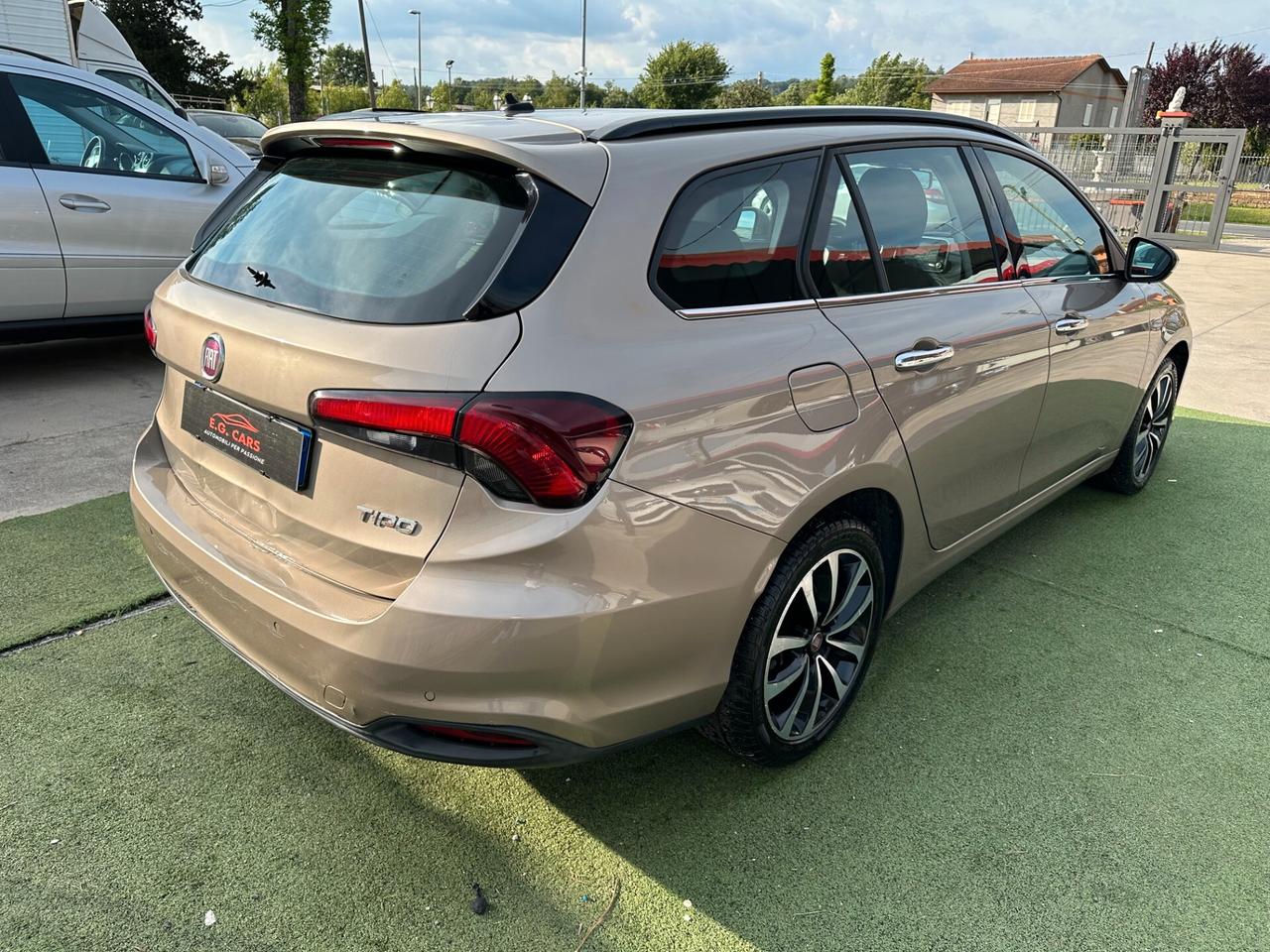 Fiat Tipo SW*1.6MJT*LOUNGE*NAVI*LED*AUT*PDC*BLUETOOTH*GANCIO
