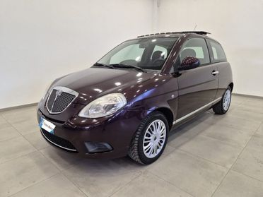 LANCIA Ypsilon 1.2 Oro - NEOPAT. - UNIPROPR. - Tetto