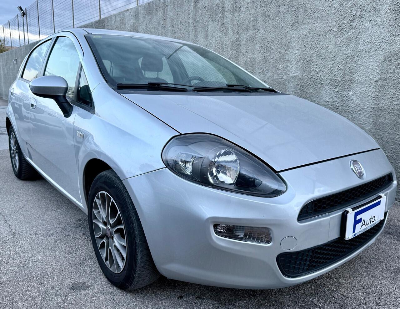 Fiat Punto 1.3 MJT II S&S 95 CV 5 porte Lounge,cerchi diamantati,comandi al volante,clima,ecc.
