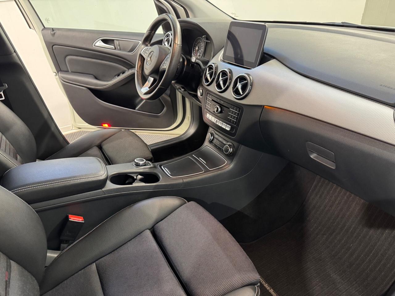 Mercedes-benz B 200 d Automatic Premium