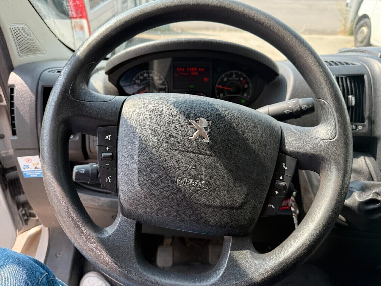 Peugeot Boxer 2.2/140 CV/100000 KM/2022