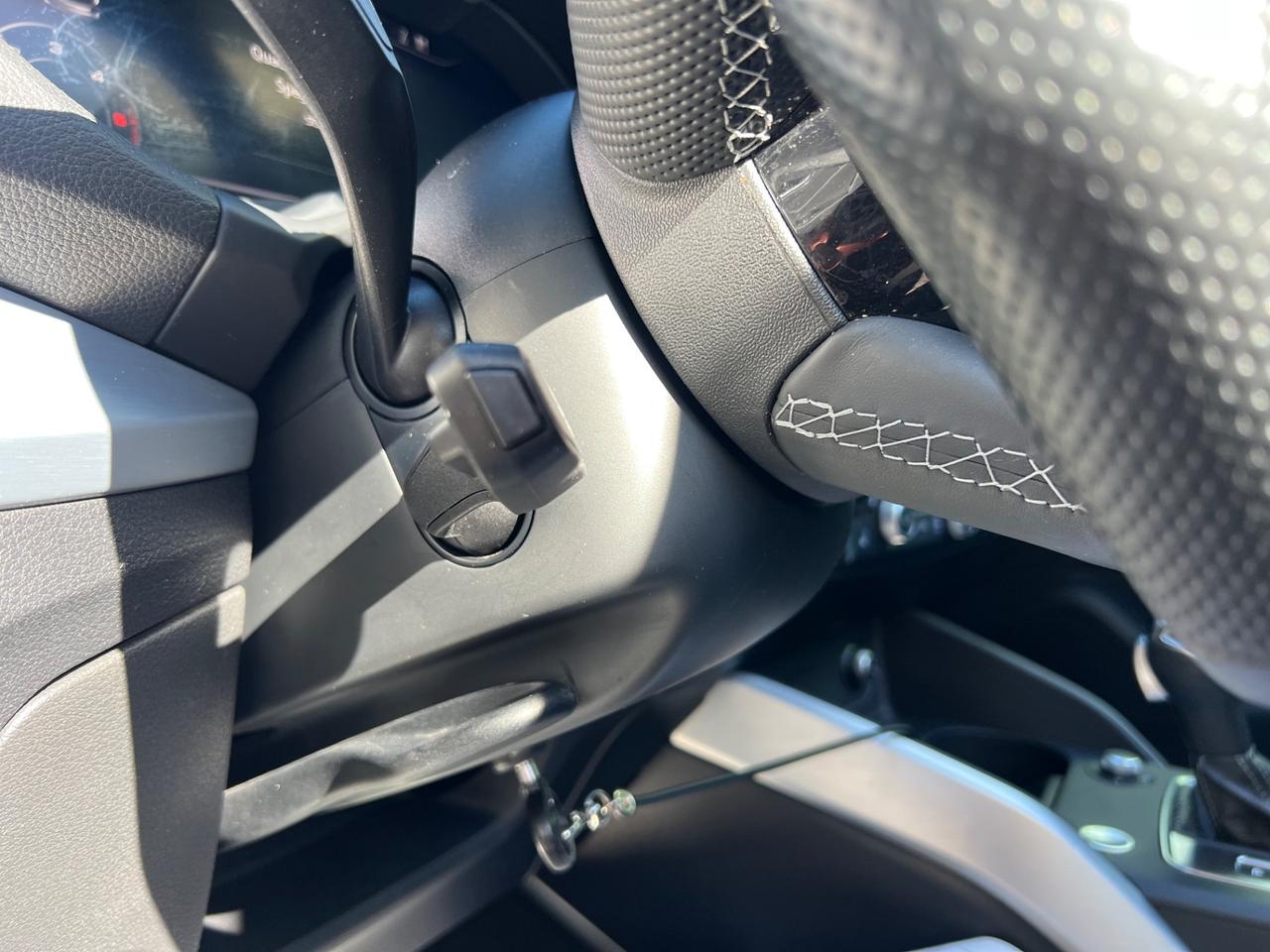 Audi Q2 35 TDI quattro S tronic Identity Black