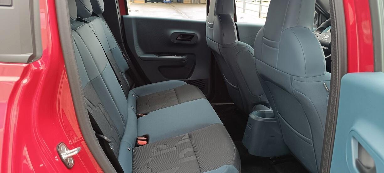 Fiat Grande Panda 44kWh Red
