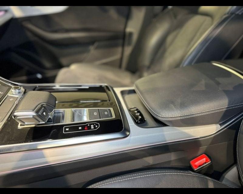 Audi Q8 50 TDI 286 CV quattro tiptronic Sport