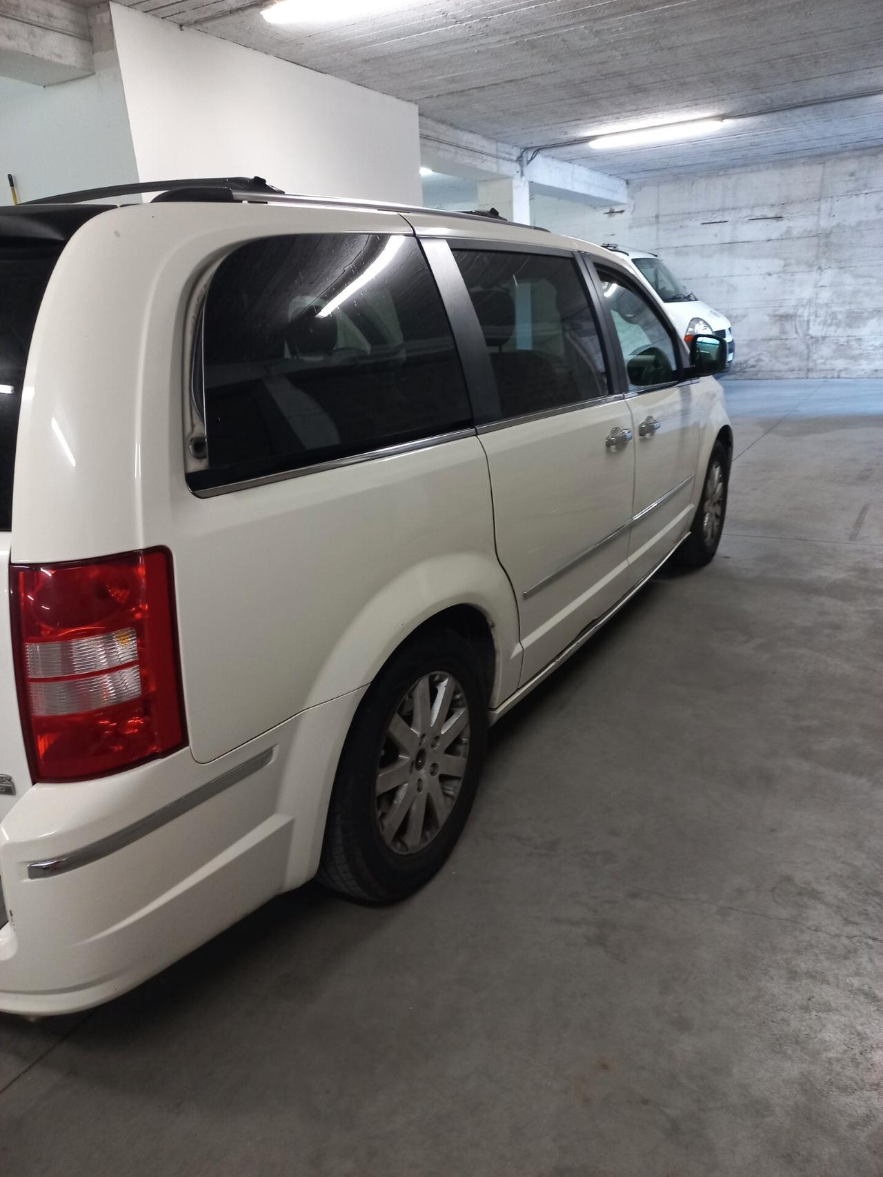 Chrysler Voyager Grand 2.8 CRD cat Limited Auto